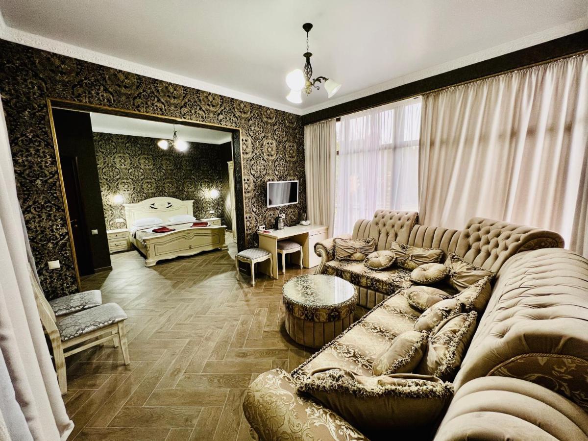 Hotel Black Sea Sukhumi Eksteriør bilde