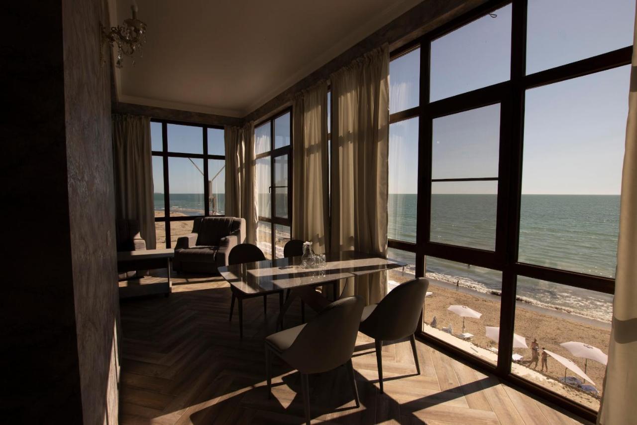 Hotel Black Sea Sukhumi Eksteriør bilde